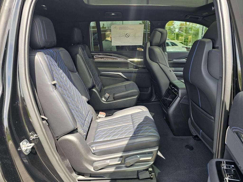2026 Cadillac ESCALADE IQL Luxury