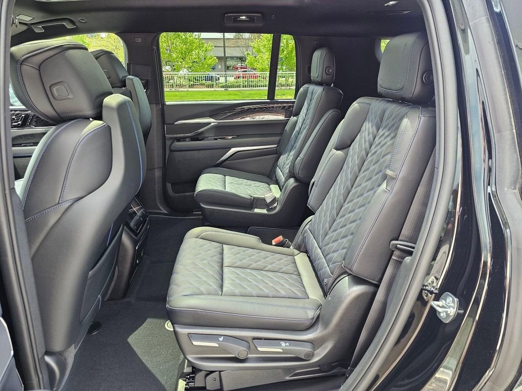 2026 Cadillac ESCALADE IQL Luxury