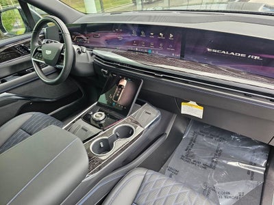 2026 Cadillac ESCALADE IQL Luxury