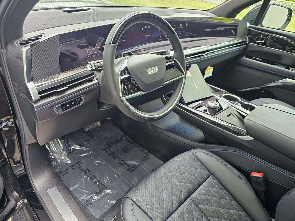 2026 Cadillac ESCALADE IQL Luxury