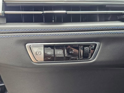 2026 Cadillac ESCALADE IQL Luxury