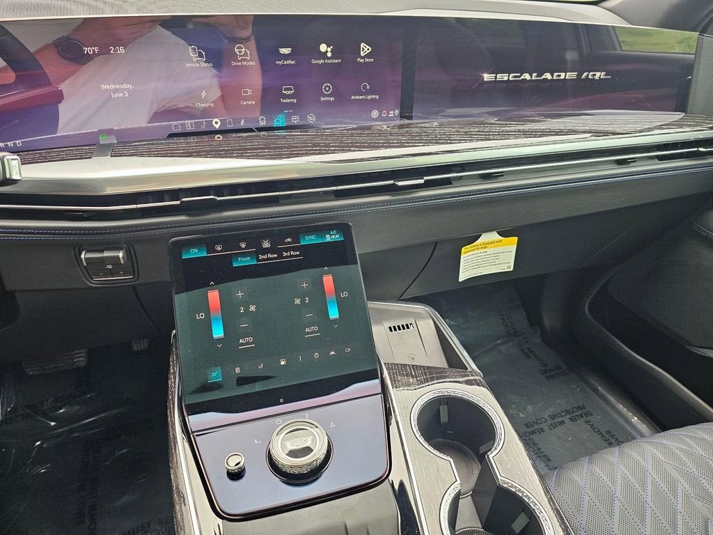 2026 Cadillac ESCALADE IQL Luxury