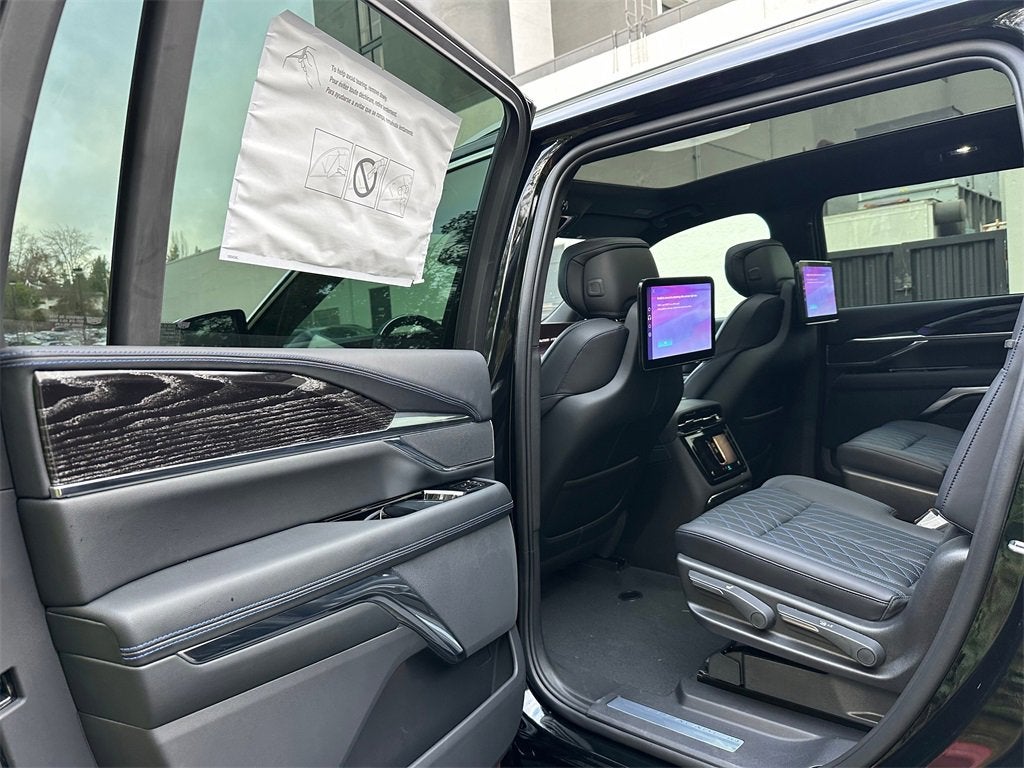 2026 Cadillac ESCALADE IQL Luxury