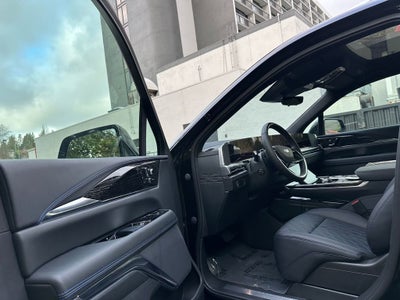 2026 Cadillac ESCALADE IQL Luxury