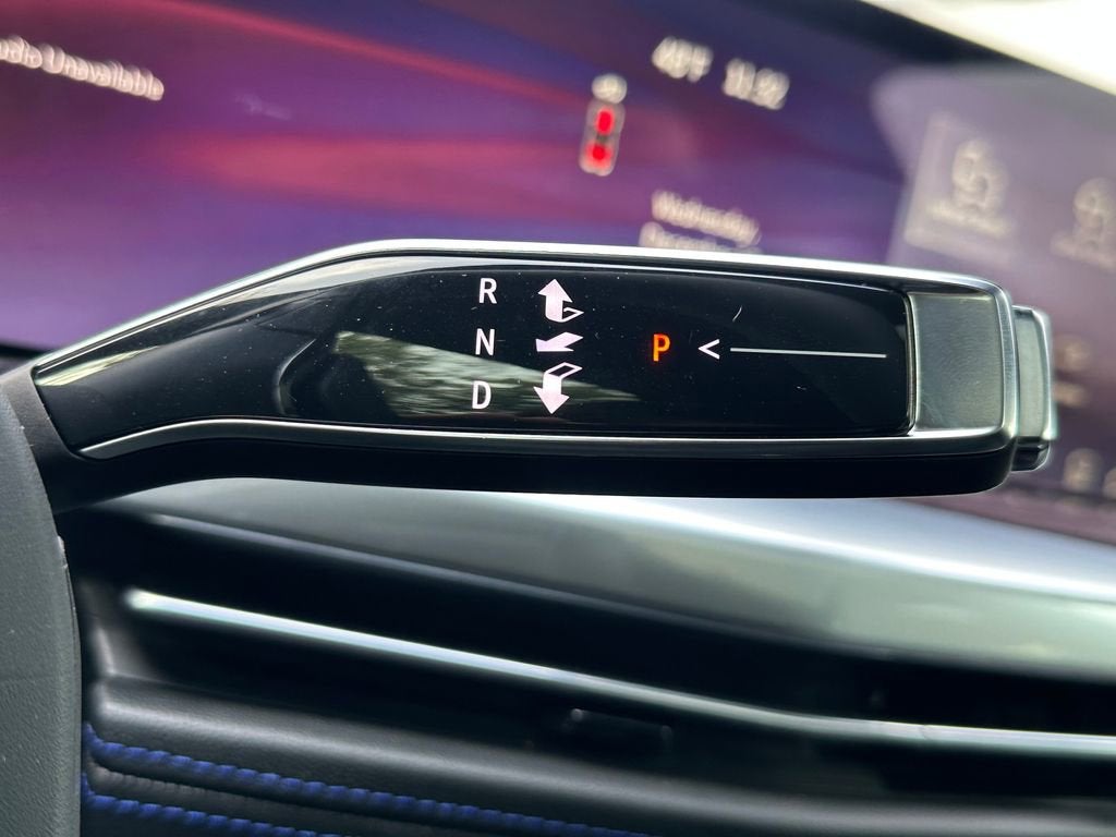 2026 Cadillac ESCALADE IQL Luxury