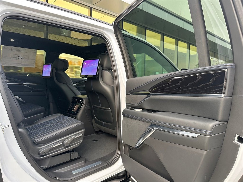 2026 Cadillac ESCALADE IQL Sport