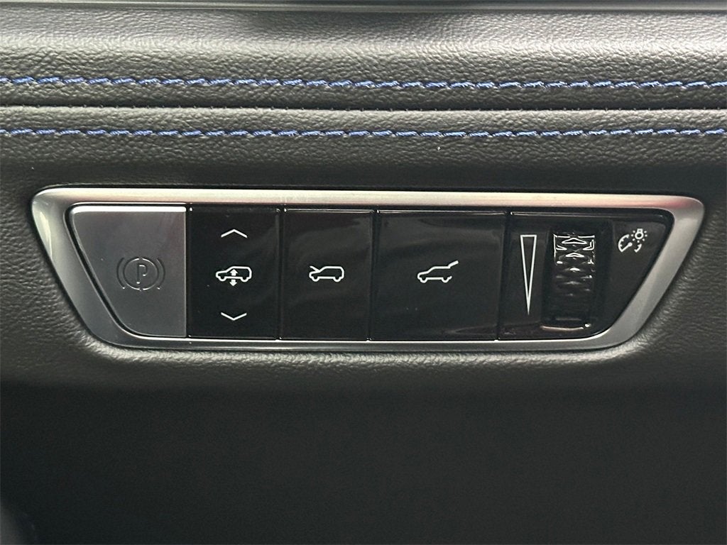 2026 Cadillac ESCALADE IQL Sport