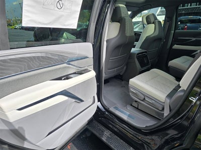 2026 Cadillac ESCALADE IQL Sport