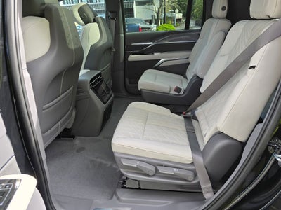 2026 Cadillac ESCALADE IQL Sport