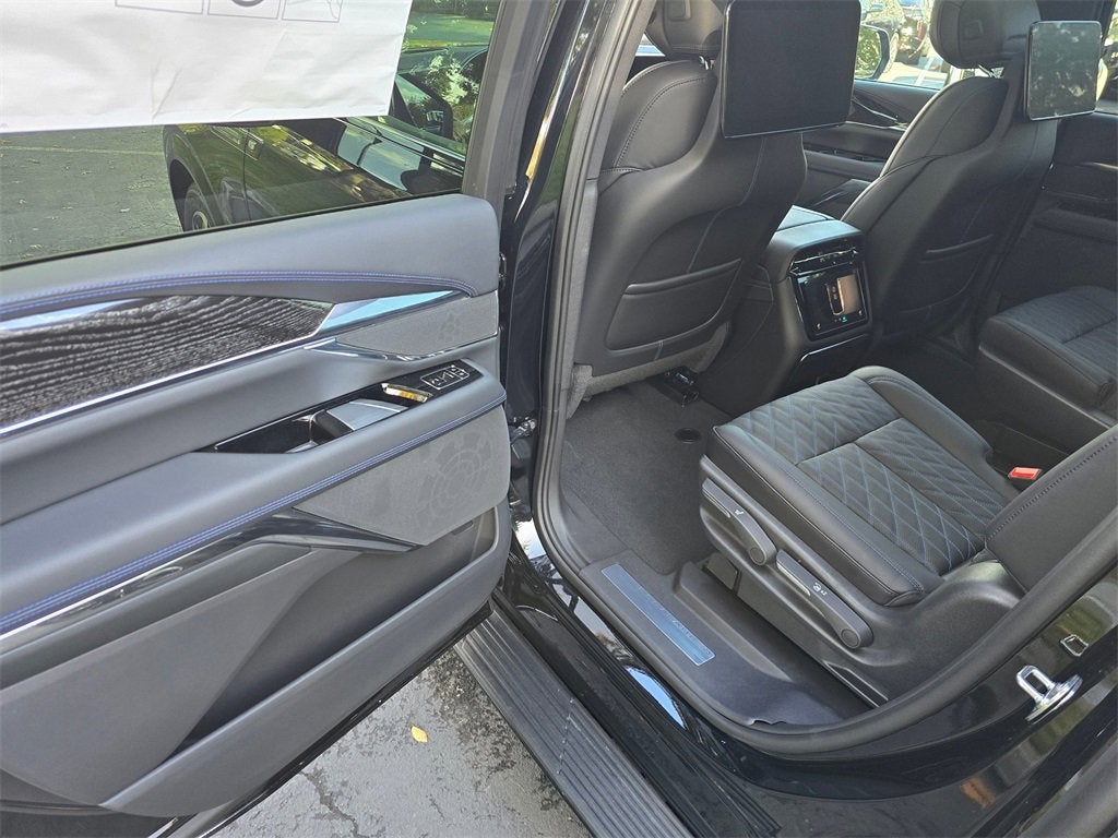 2026 Cadillac ESCALADE IQL Sport