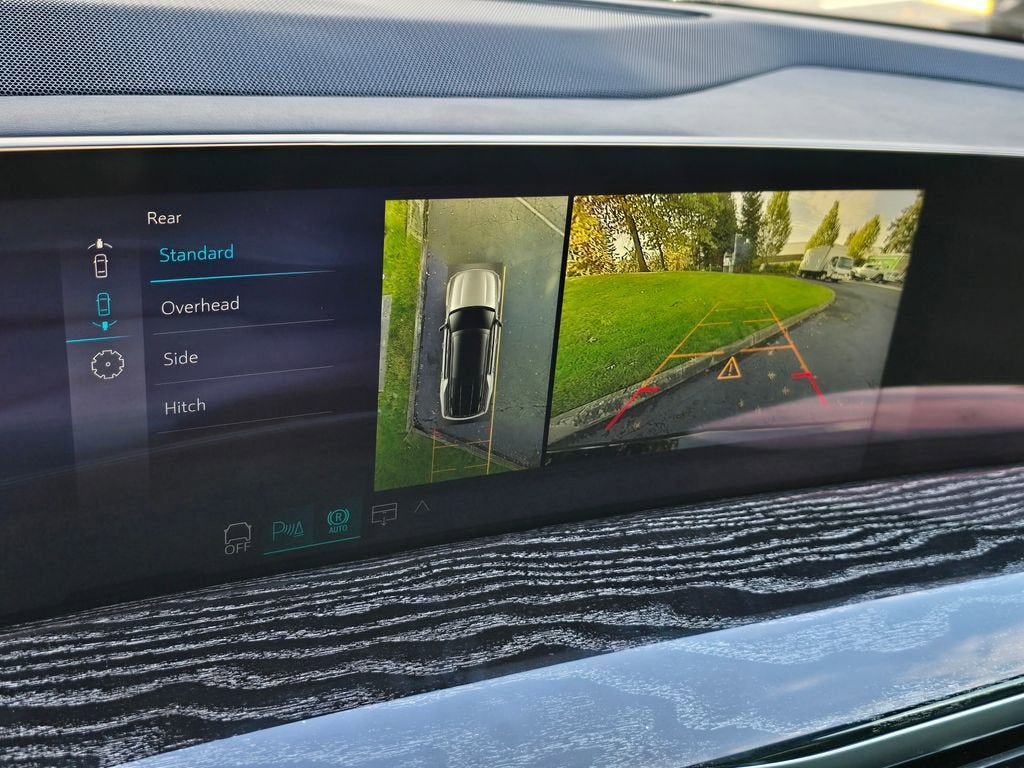 2026 Cadillac ESCALADE IQL Sport