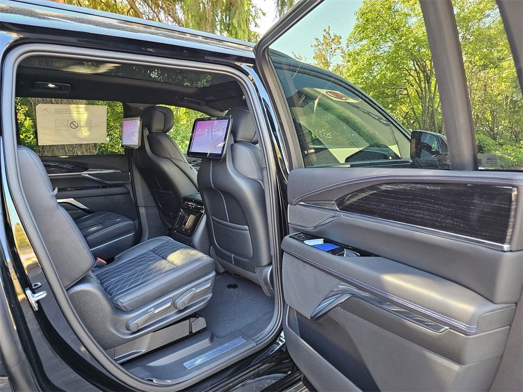 2026 Cadillac ESCALADE IQL Sport