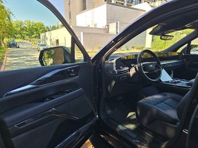 2026 Cadillac ESCALADE IQL Sport