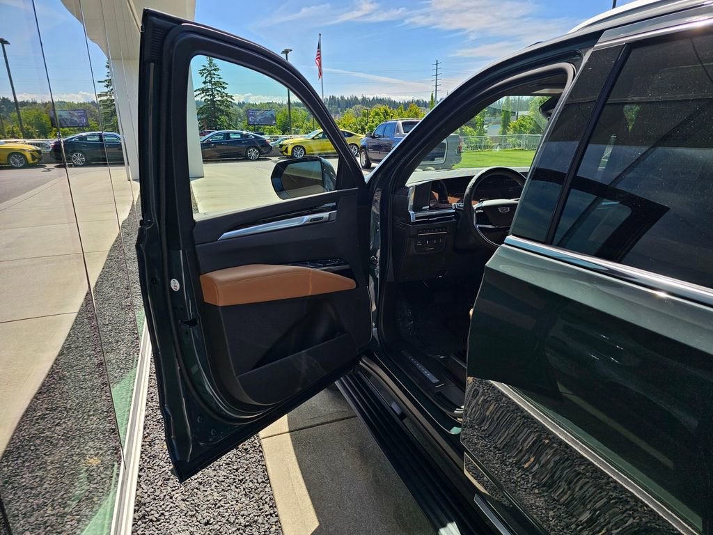 2026 Cadillac Escalade Luxury