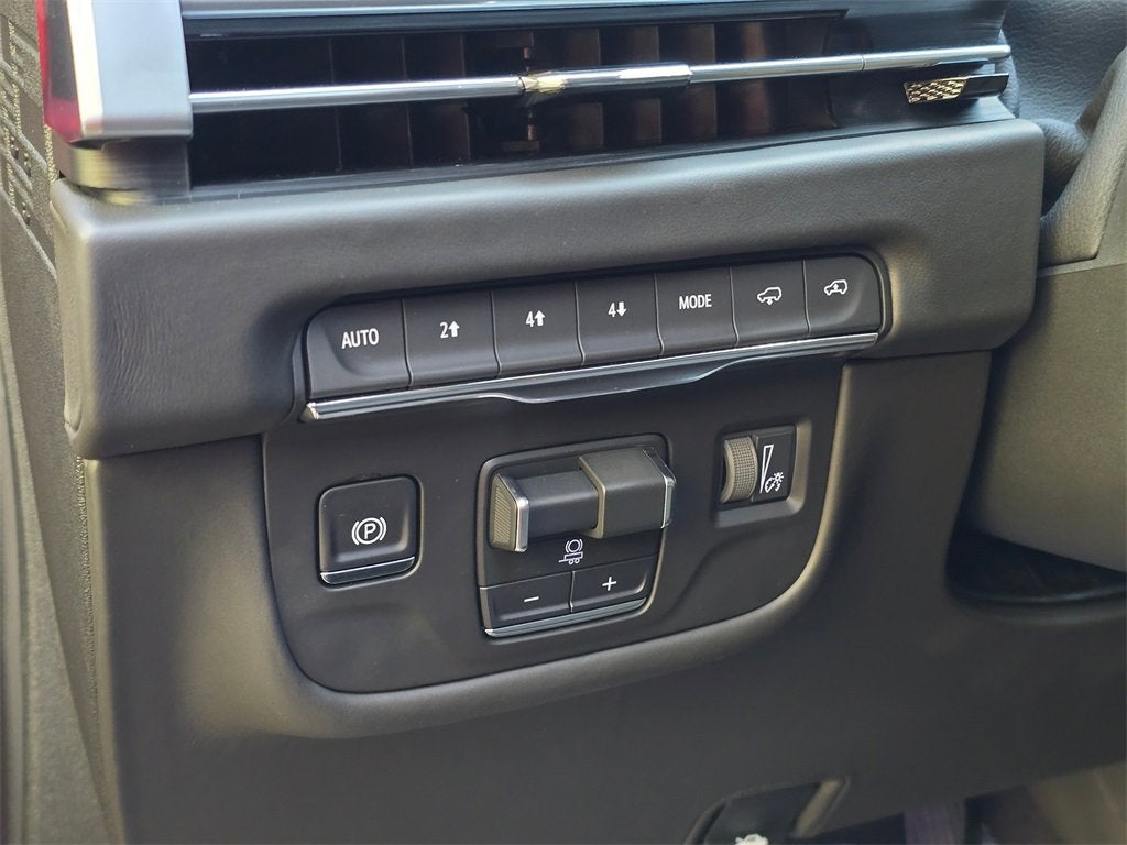 2025 Cadillac Escalade Sport Platinum