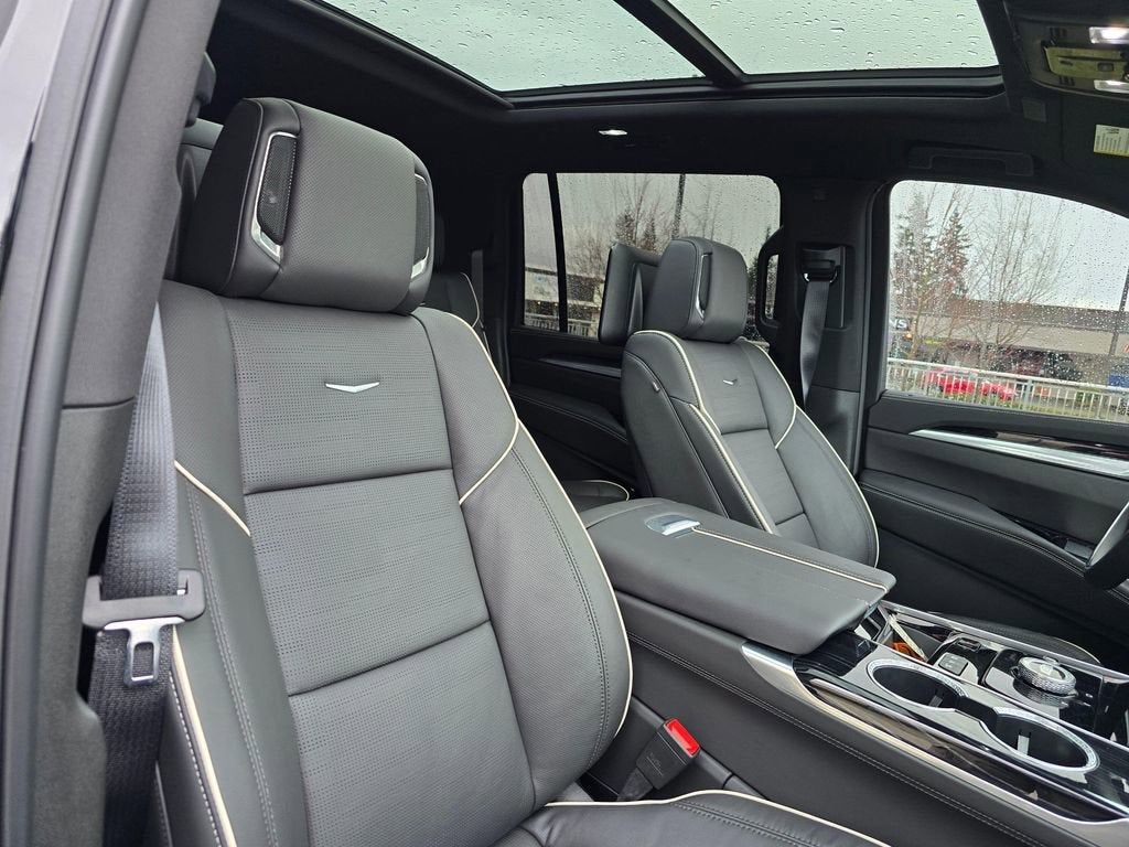 2025 Cadillac Escalade ESV Sport