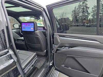 2025 Cadillac Escalade ESV Sport