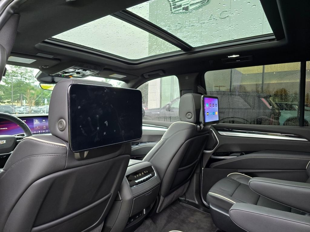 2025 Cadillac Escalade ESV Sport