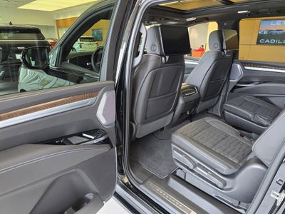 2026 Cadillac Escalade ESV Platinum Sport