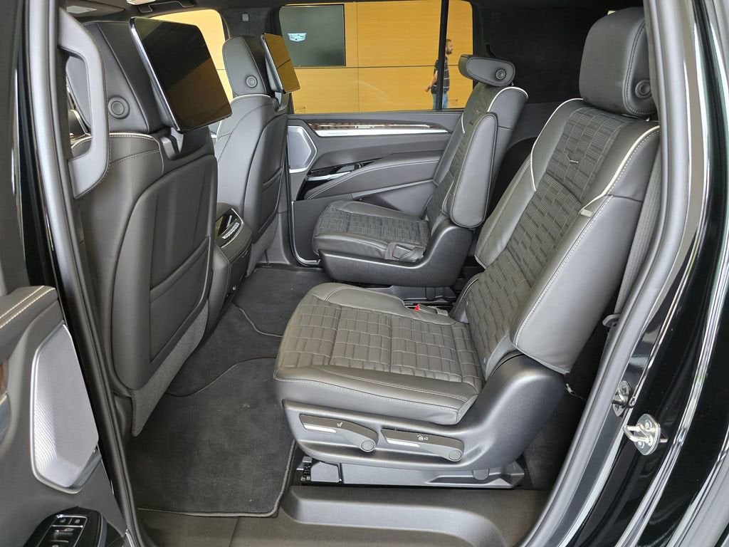 2026 Cadillac Escalade ESV Platinum Sport