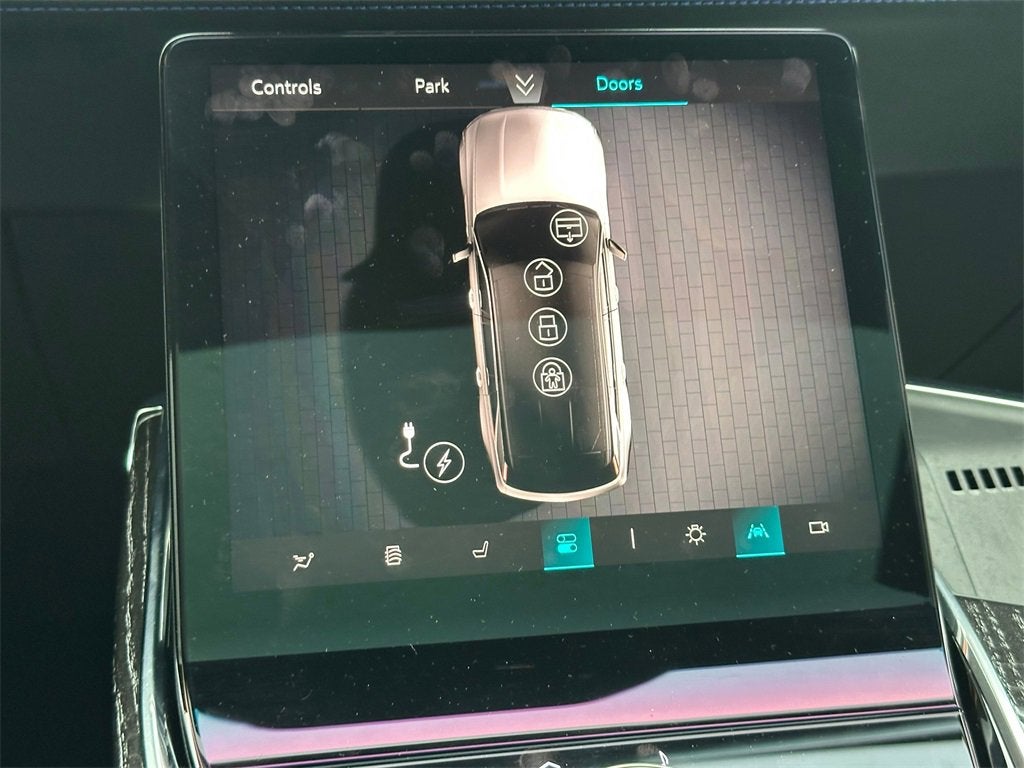 2025 Cadillac ESCALADE IQ Luxury 1