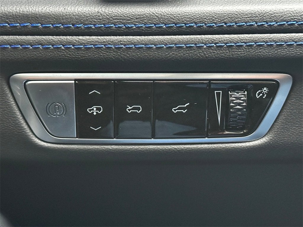 2025 Cadillac ESCALADE IQ Luxury 1