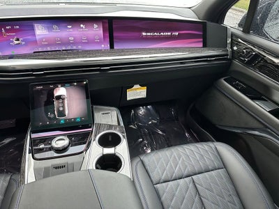 2025 Cadillac ESCALADE IQ Luxury 1