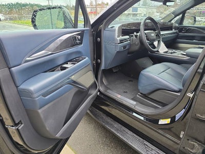 2025 Cadillac ESCALADE IQ Luxury 2