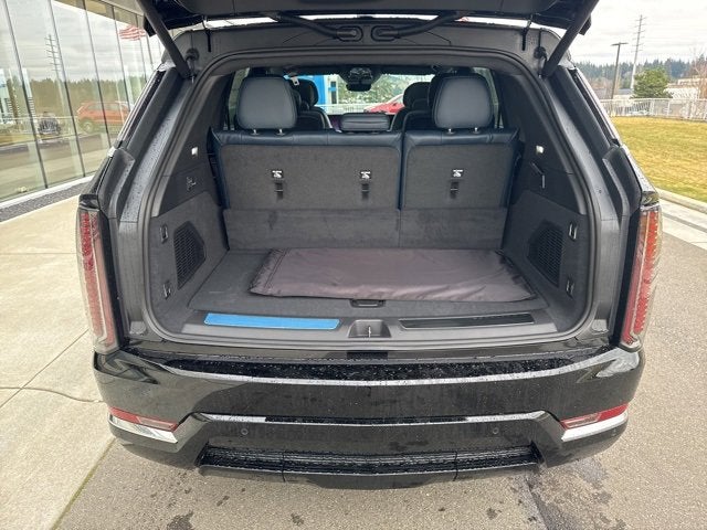 2025 Cadillac ESCALADE IQ Luxury 2