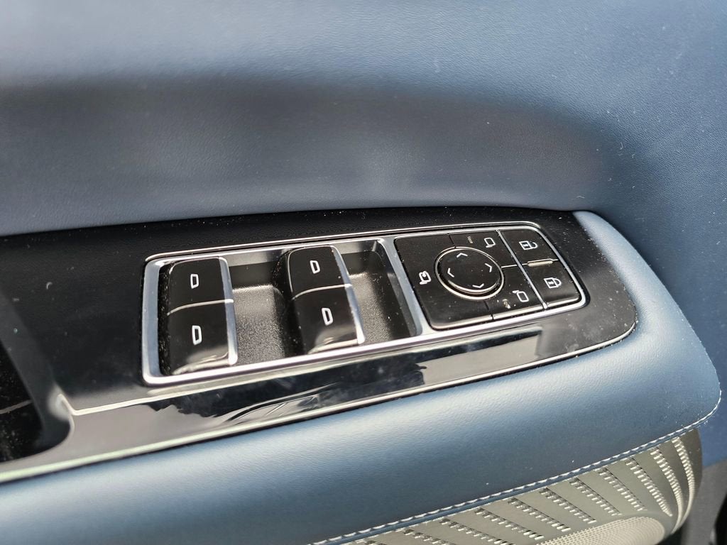 2025 Cadillac ESCALADE IQ Luxury 2