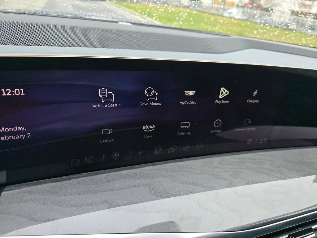 2025 Cadillac ESCALADE IQ Luxury 2