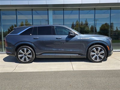 2025 Cadillac ESCALADE IQ Luxury 2