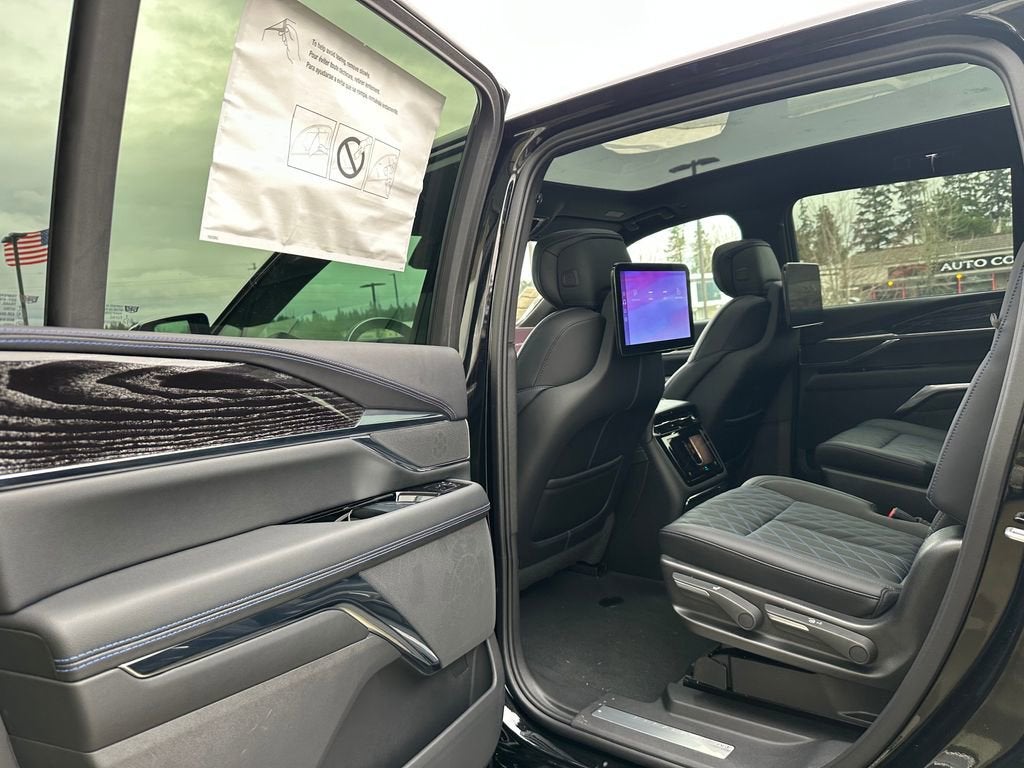 2026 Cadillac ESCALADE IQ Sport