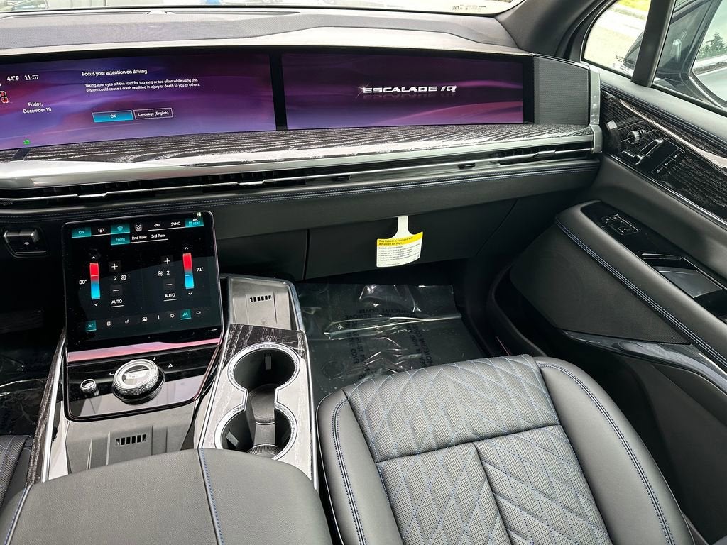 2026 Cadillac ESCALADE IQ Sport