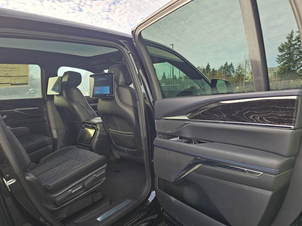 2026 Cadillac ESCALADE IQ Sport