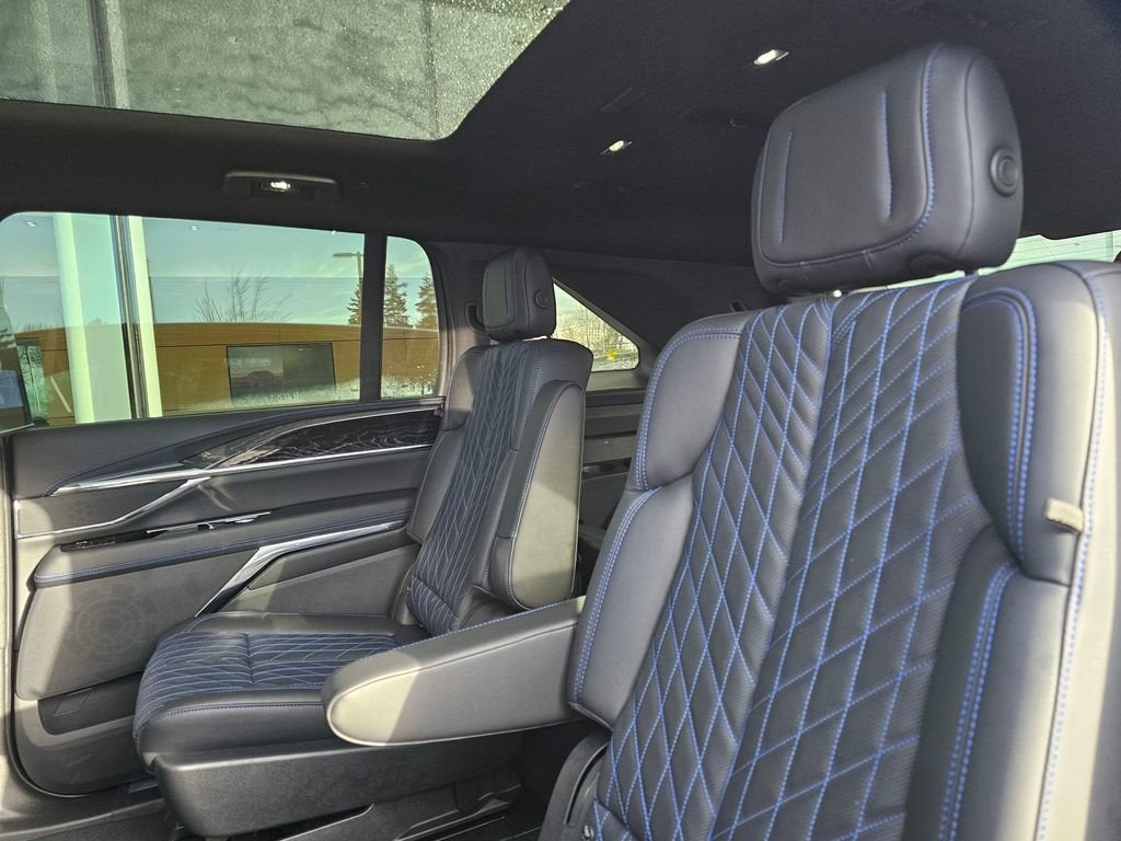 2026 Cadillac ESCALADE IQ Sport