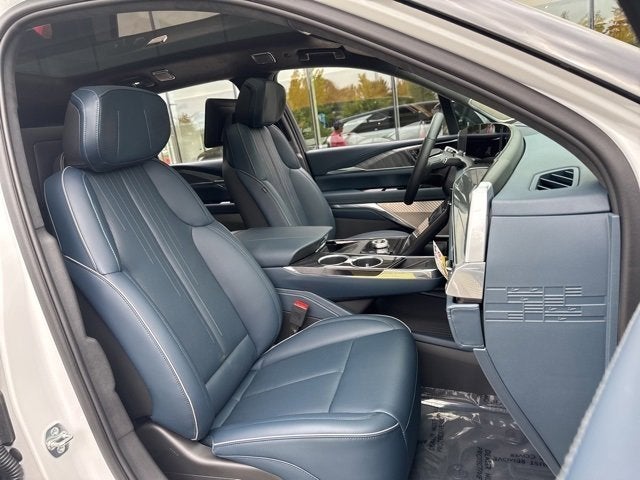 2025 Cadillac ESCALADE IQ Sport 2