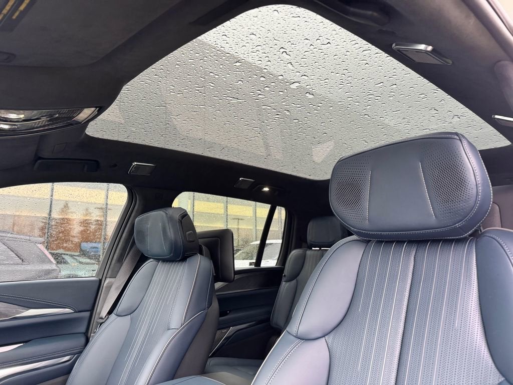 2025 Cadillac ESCALADE IQ Sport 2