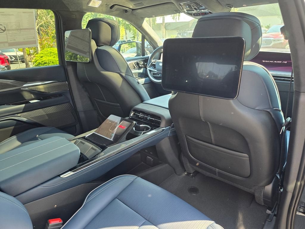 2025 Cadillac ESCALADE IQ Sport 2