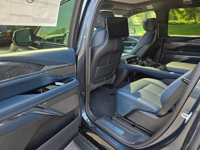 2025 Cadillac ESCALADE IQ Sport 2