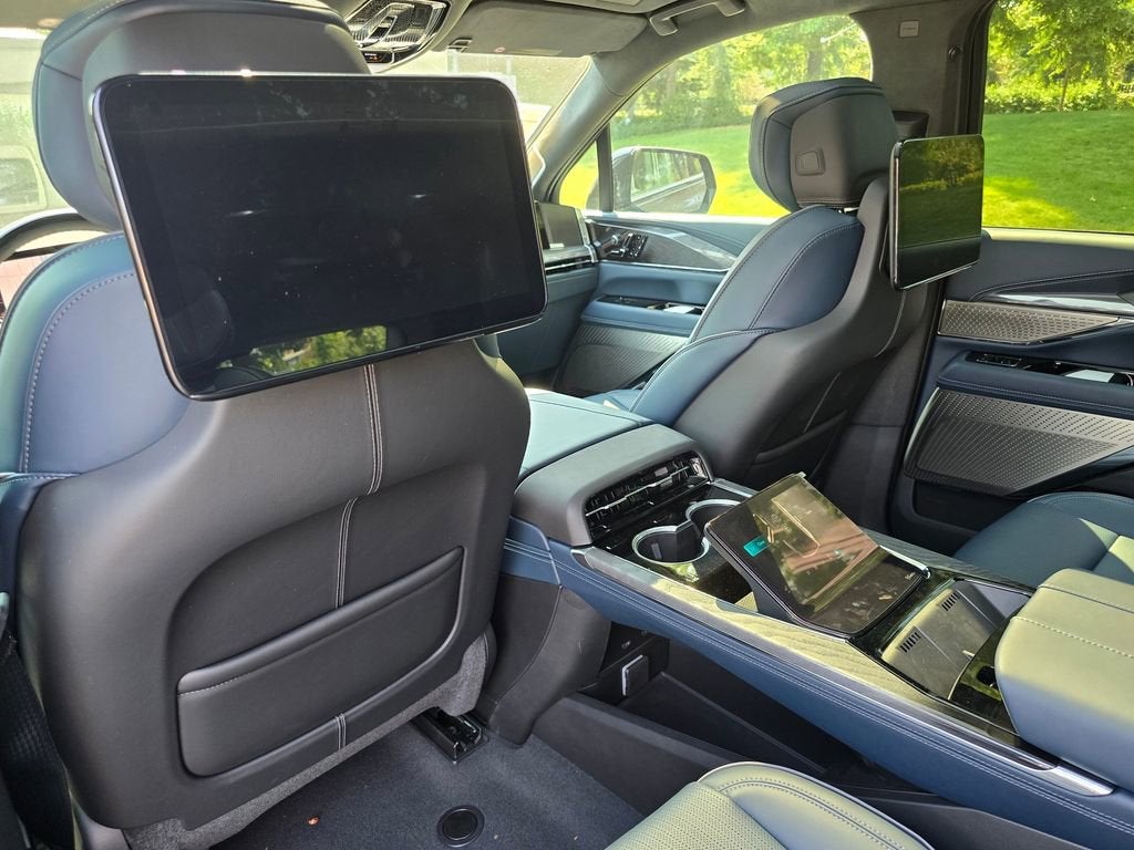 2025 Cadillac ESCALADE IQ Sport 2