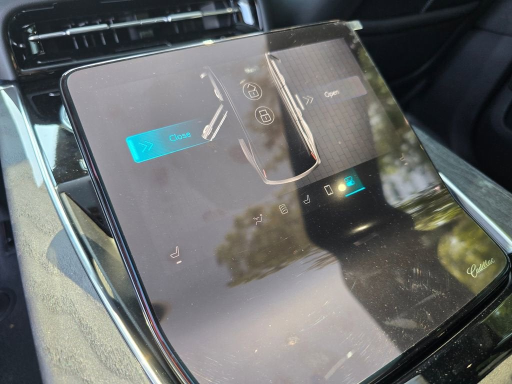 2025 Cadillac ESCALADE IQ Sport 2