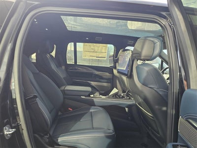 2025 Cadillac ESCALADE IQ Sport 2