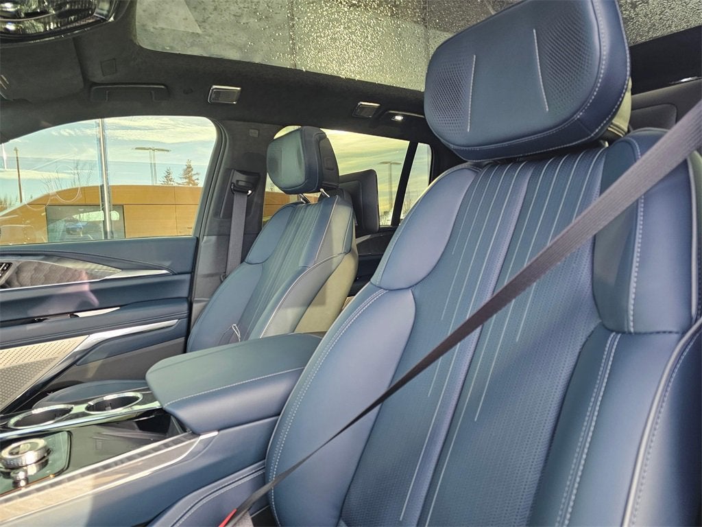 2025 Cadillac ESCALADE IQ Sport 2