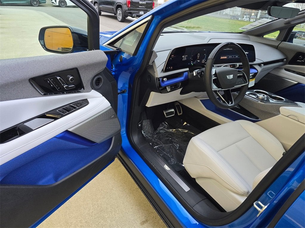 2026 Cadillac OPTIQ Luxury