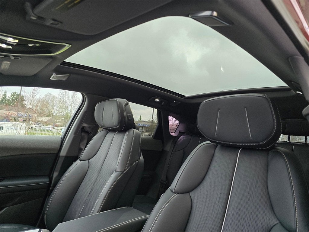 2026 Cadillac OPTIQ Premium Luxury