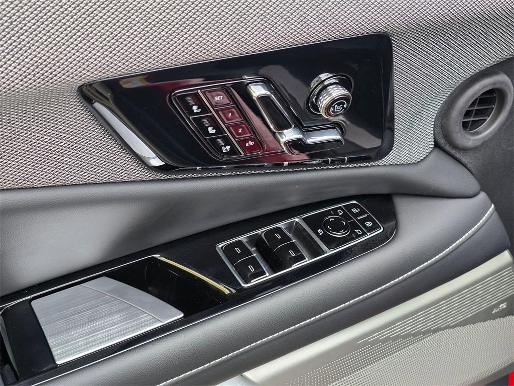 2026 Cadillac OPTIQ Premium Luxury