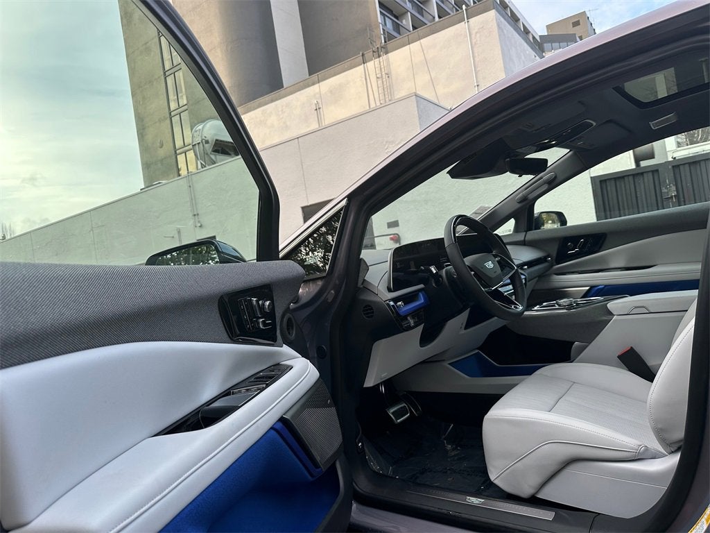 2026 Cadillac OPTIQ Premium Luxury