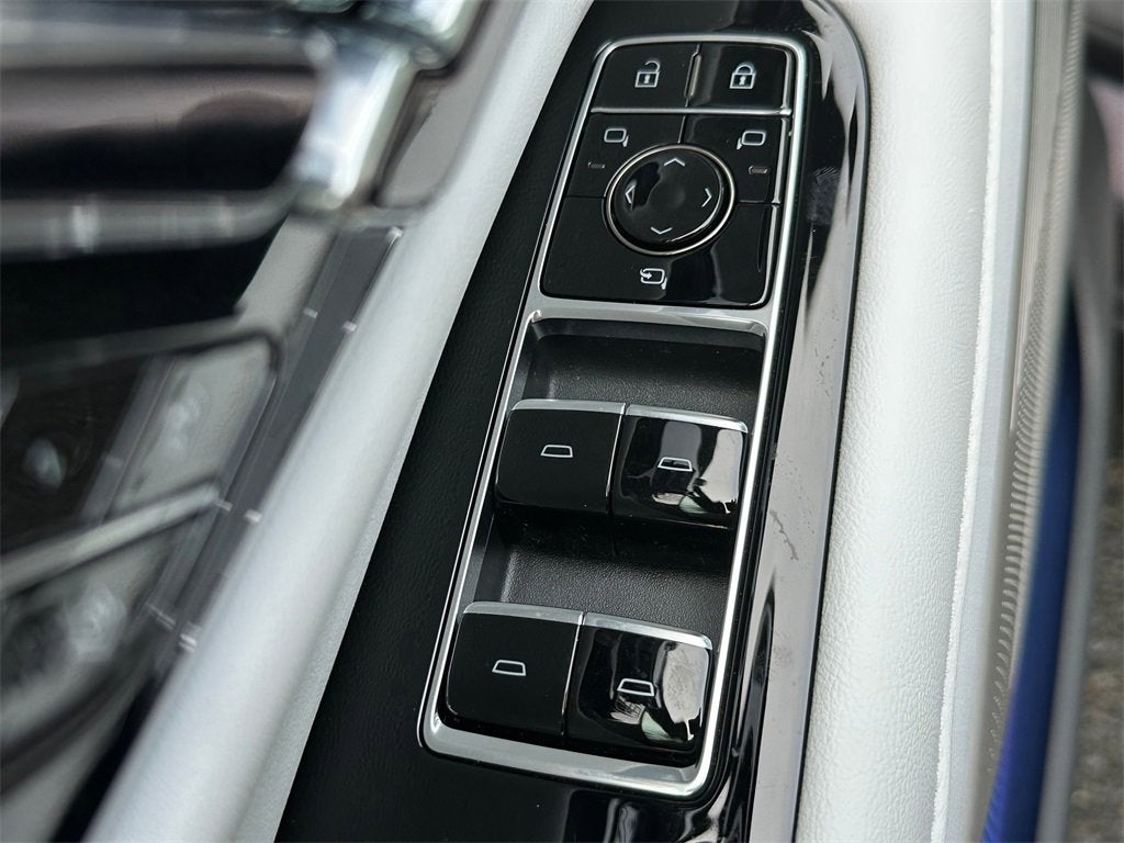 2026 Cadillac OPTIQ Premium Luxury