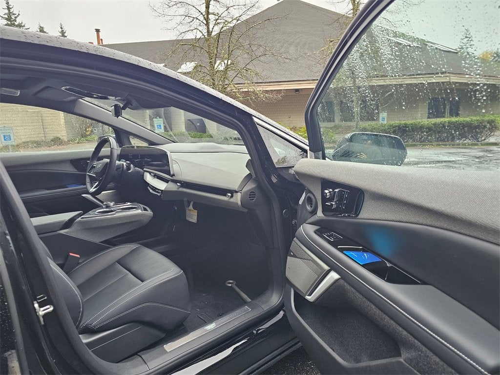 2026 Cadillac OPTIQ Premium Luxury